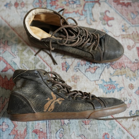 LEATHER FRYE DISTRESSED BROWN KIRA HIGH TOP SNEAKERS SIZE 7.5 - Picture 14 of 15